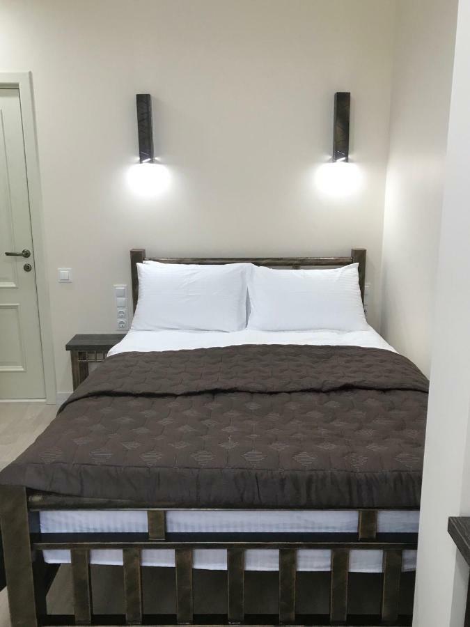Stăuceni Moonlight Hotel מראה חיצוני תמונה