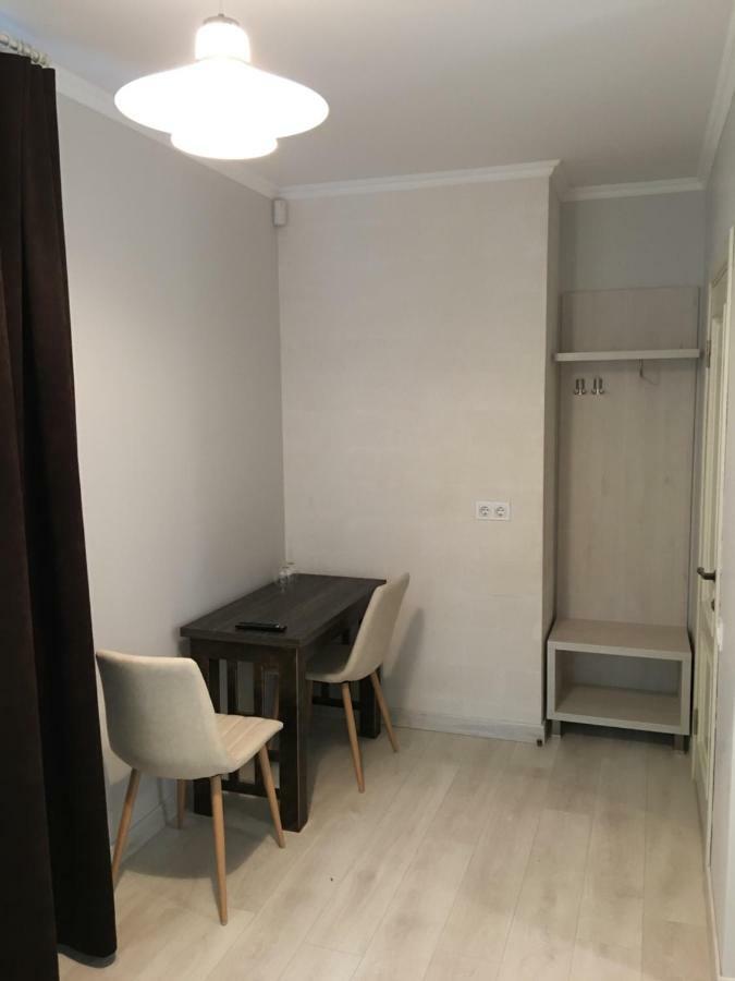 Stăuceni Moonlight Hotel מראה חיצוני תמונה