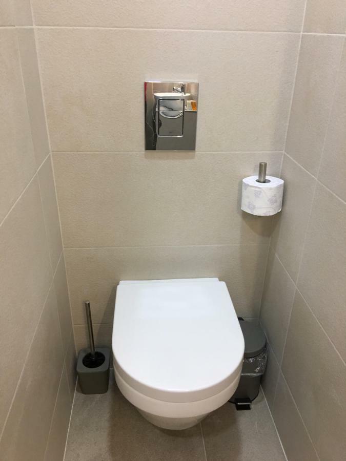 Stăuceni Moonlight Hotel מראה חיצוני תמונה