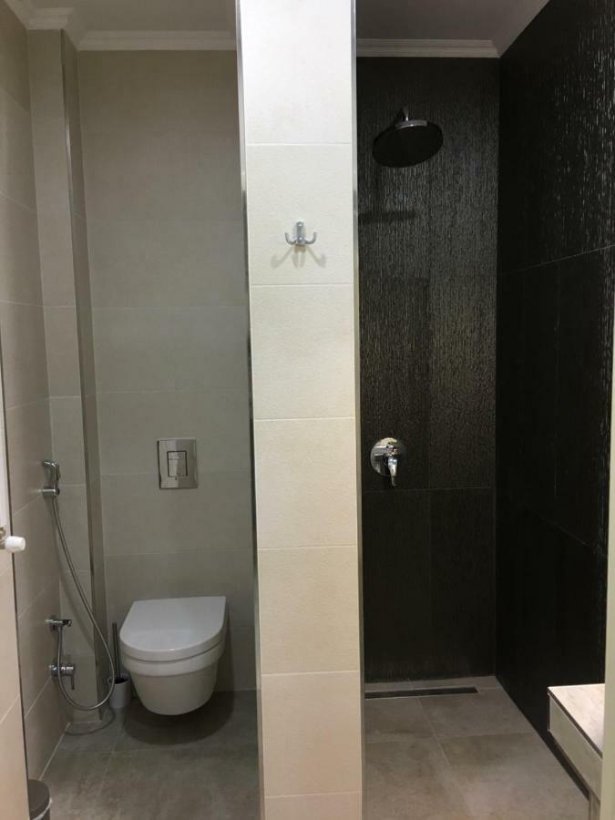 Stăuceni Moonlight Hotel מראה חיצוני תמונה